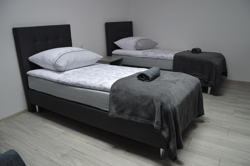 Hostel Adabet 肯普诺 外观 照片